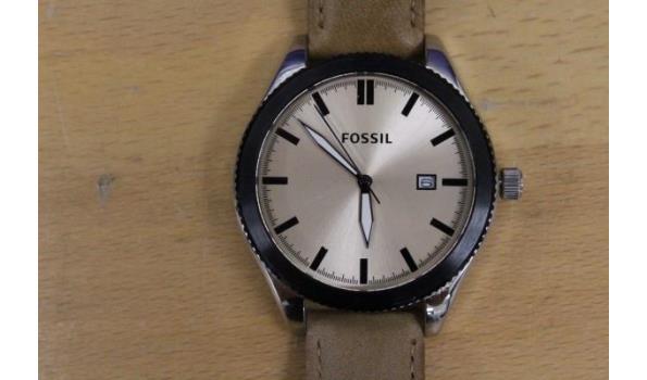horloge FOSSIL plus activity tacker en smartwatch HUAWEI, zonder kabels, werking niet gekend